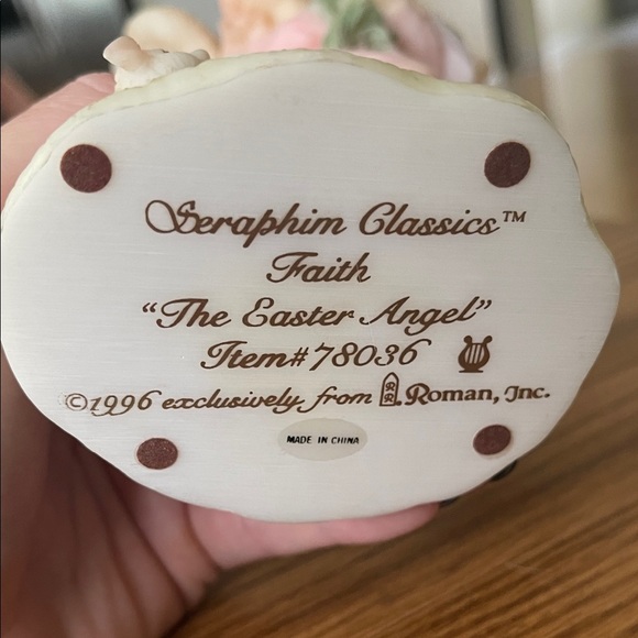 Seraphim Classic Faith "The Easter Angel" #78036 - Picture 2 of 2
